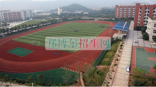 重慶市經(jīng)貿(mào)中等專(zhuān)業(yè)學(xué)校2016年報(bào)名條件、招生對(duì)象