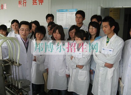 上海醫(yī)藥高等?？茖W(xué)校