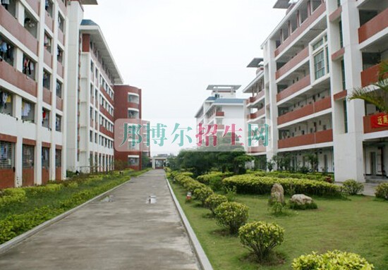 泉州醫(yī)學高等?？茖W校