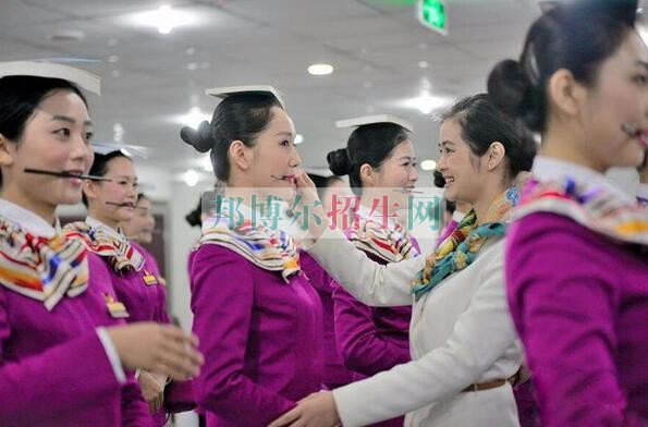 哪個大專學校的高鐵乘務(wù)好