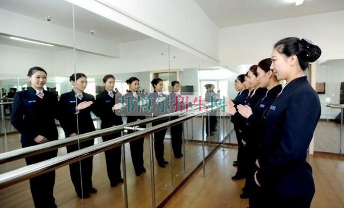 有什么好的高鐵乘務(wù)學校