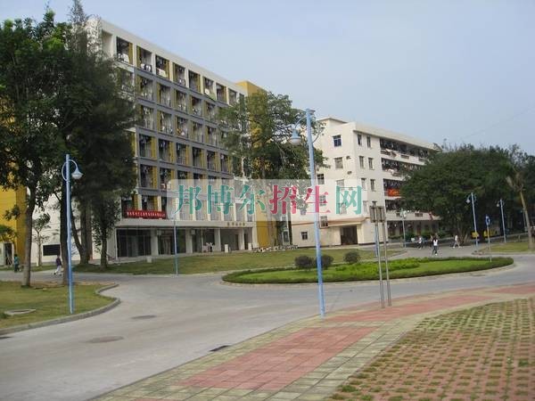 廣東科貿職業(yè)學院招生辦聯系電話