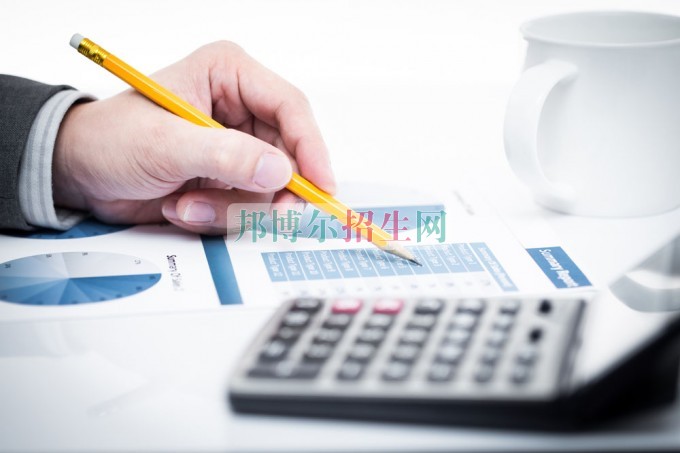 工程造價(jià)開(kāi)設(shè)有哪些課程