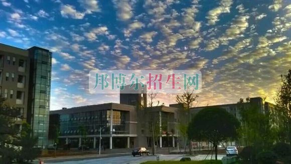 哪個(gè)大專(zhuān)學(xué)校鐵路專(zhuān)業(yè)好