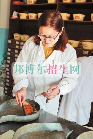 哪些中醫(yī)學學校好