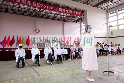 初中畢業(yè)可以學助產護理嗎