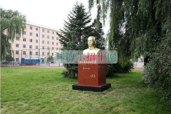 學醫(yī)學美容哪個學校好