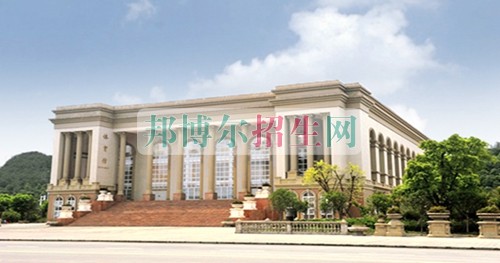 成都哪個動漫設(shè)計與制作學校最好