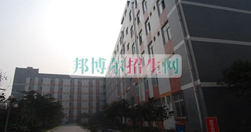 成都內(nèi)理科一專(zhuān)通信技術(shù)大專(zhuān)學(xué)校