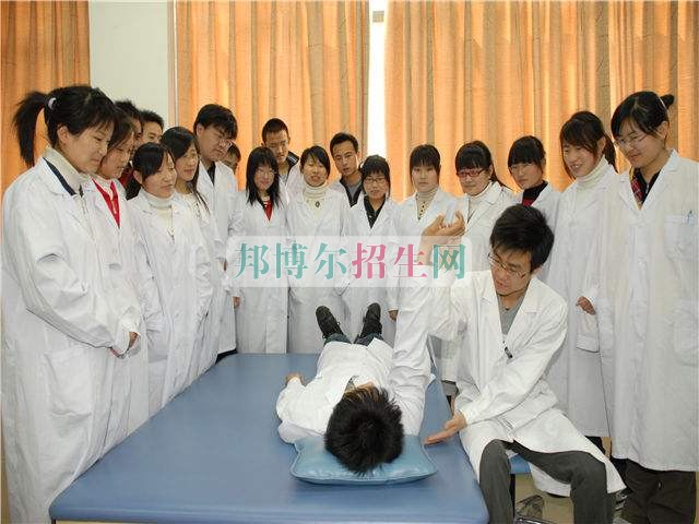 成都有康復(fù)治療專(zhuān)業(yè)學(xué)校嗎
