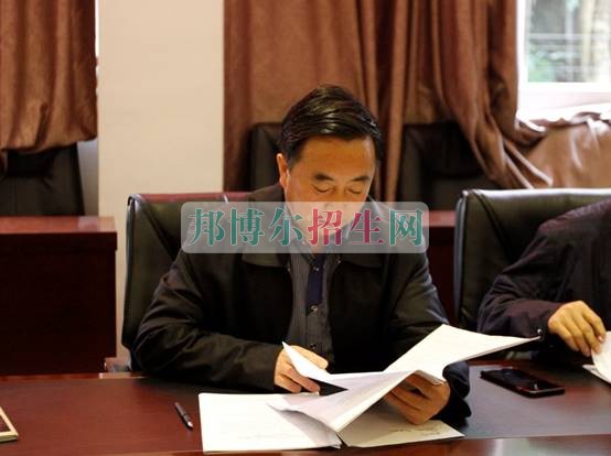 學(xué)院黨委書記邱興萍對(duì)任務(wù)進(jìn)行了分解安排