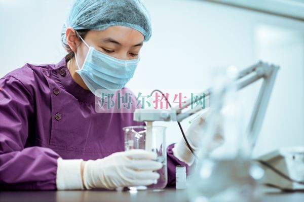 成都醫(yī)學(xué)檢驗學(xué)校哪些好