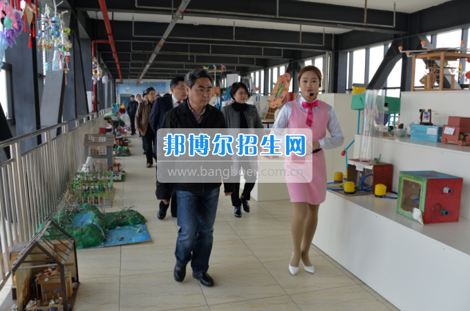 川南幼兒師范高等?？茖W校迎接隆昌縣創(chuàng)建第四屆省級文明城市測評組考評