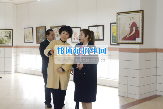市委常委、宣傳部長潘梅到川南幼兒師范高等專科學校調(diào)研思想政治工作
