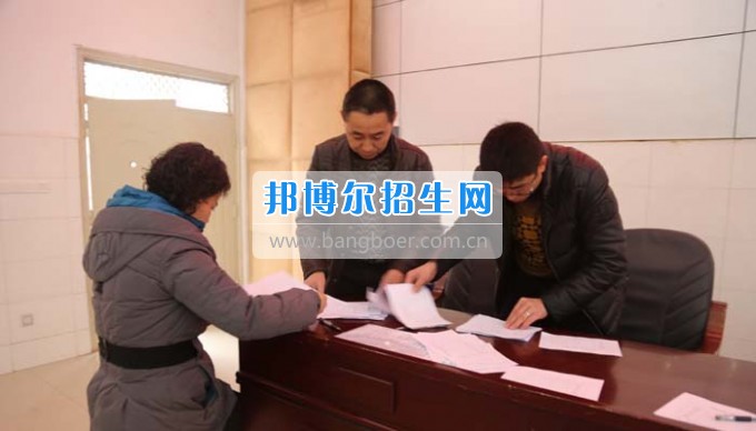 四川省古藺縣職業(yè)高級中學(xué)校集智匯力，全力推進依法治校