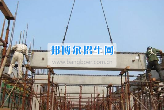 成都內(nèi)比較好的建筑工程施工技術大專學校