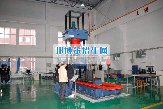 成都哪個建筑裝飾工程技術(shù)學校最好
