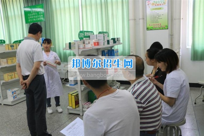 四川衛(wèi)生康復(fù)職業(yè)學(xué)院校企合辦營(yíng)銷技能大賽，共促學(xué)生營(yíng)銷技能提升