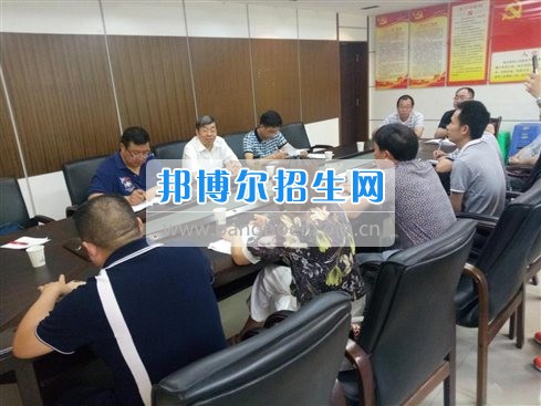 陳寧校長赴武勝縣教育體育局調(diào)研精準(zhǔn)扶貧項目