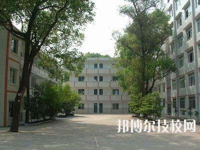 瀘州市江陽(yáng)職業(yè)高級(jí)中學(xué)校簡(jiǎn)介
