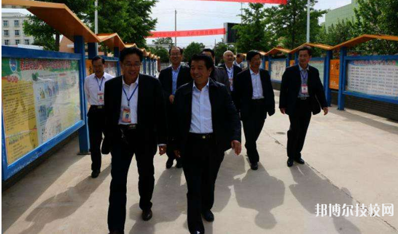 乾縣職業(yè)教育中心2020年招生辦聯(lián)系電話(huà)