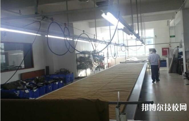 六盤水軍事技能職業(yè)學(xué)校2020年學(xué)費(fèi)、收費(fèi)多少