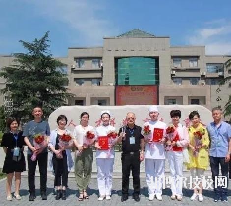 海寧衛(wèi)生學(xué)校2020年學(xué)費、收費多少 