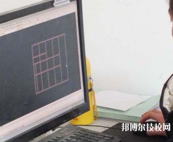 甘肅金城理工中等專(zhuān)業(yè)學(xué)校2020年學(xué)費(fèi)、收費(fèi)多少