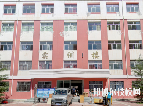 甘肅能源化工職業(yè)學(xué)院2020年報(bào)名條件、招生要求、招生對(duì)象