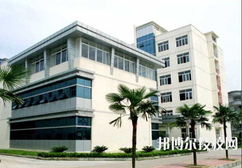 江西化學(xué)工業(yè)高級(jí)技工學(xué)校2020年報(bào)名條件、招生要求、招生對(duì)象
