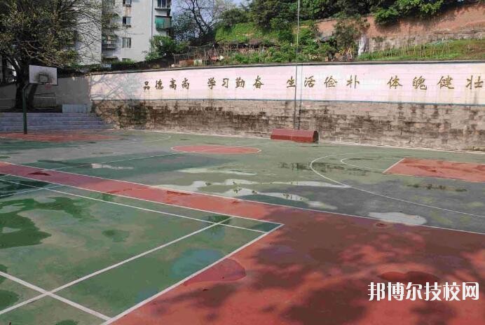 重慶醫(yī)藥經(jīng)貿學校2020年有哪些專業(yè)