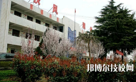 扶風(fēng)縣職業(yè)教育中心2020年報(bào)名條件、招生要求、招生對(duì)象 