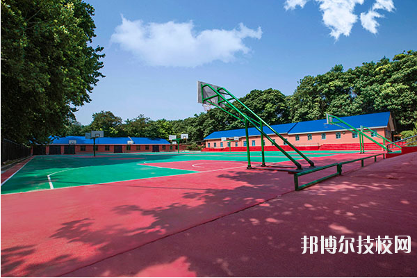 西安鐵道職業(yè)學(xué)校2020年報名條件、招生要求、招生對象