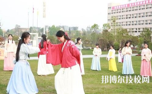 畢節(jié)衛(wèi)生學(xué)校2020年學(xué)費(fèi)、收費(fèi)多少