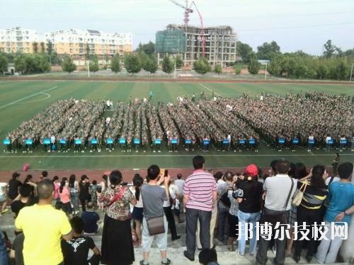 成都華夏衛(wèi)校2020年報名條件、招生要求、招生對象