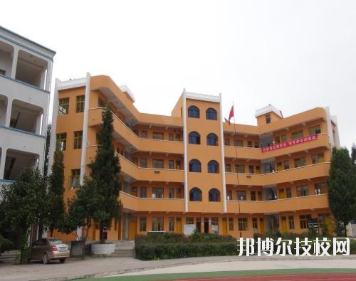 貴定中等職業(yè)技術(shù)學(xué)校2020年報(bào)名條件、招生要求、招生對(duì)象