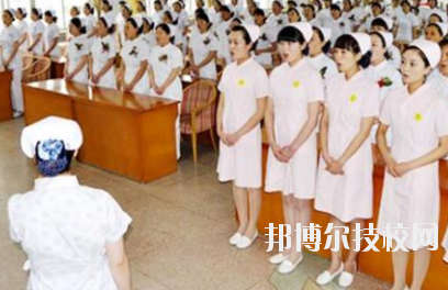 蘭州護士學(xué)校2020年報名條件、招生要求、招生對象