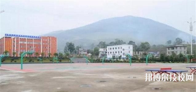 正安中等職業(yè)學(xué)校2020年報(bào)名條件、招生要求、招生對(duì)象