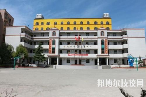 黔西中等職業(yè)學校2020年招生辦聯系電話