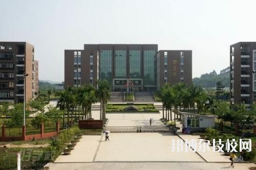 武漢南華光電職業(yè)技術(shù)學(xué)校學(xué)校怎么樣、好不好