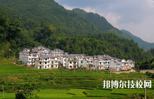 望謨中等職業(yè)學(xué)校怎么樣、好不好