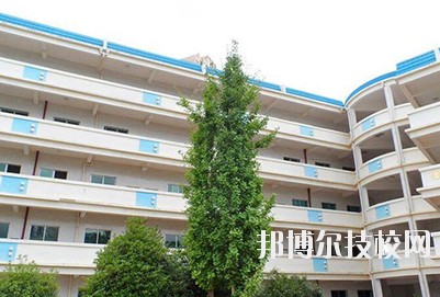 貴州經(jīng)貿職業(yè)學校2020年招生辦聯(lián)系電話