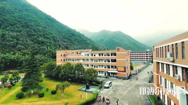 寧波四明職業(yè)高級(jí)中學(xué)怎么樣、好不好