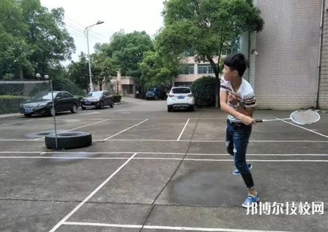 江西新興產(chǎn)業(yè)工程學(xué)校2020年報(bào)名條件、招生要求、招生對(duì)象