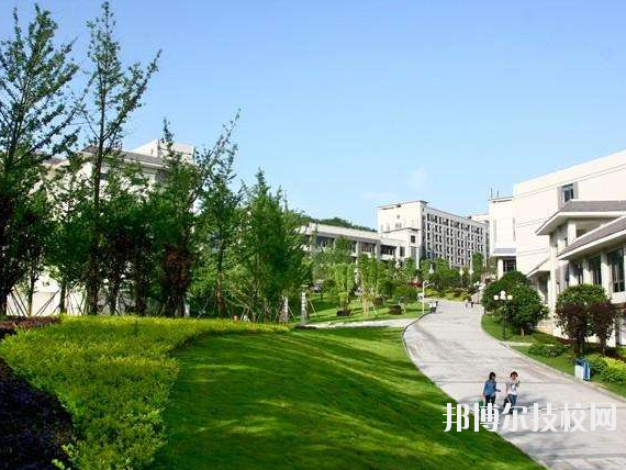重慶第二交通技工學(xué)校2020年報(bào)名條件、招生要求、招生對(duì)象