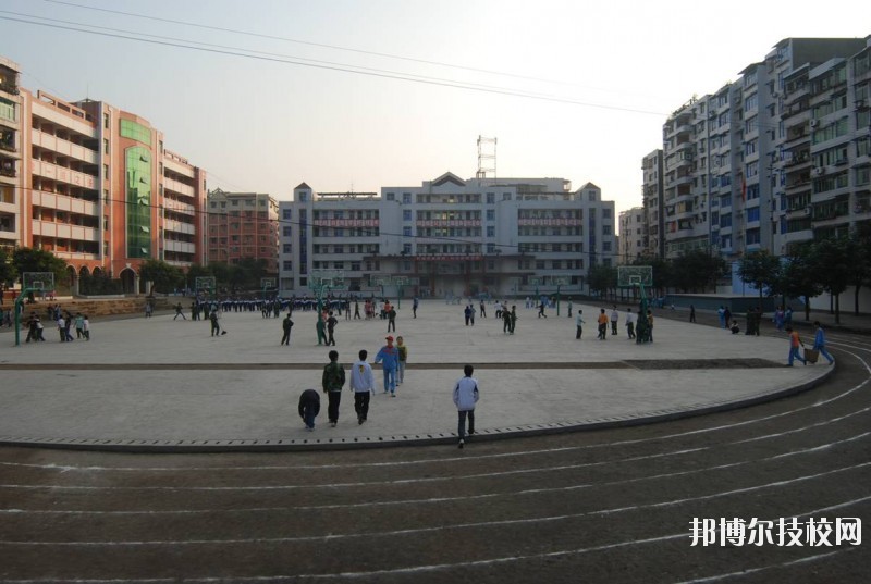 四川省鄰水縣興仁職業(yè)中學(xué)2020年報名條件、招生要求、招生對象