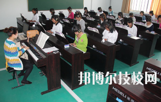 華亭職業(yè)教育中心怎么樣、好不好