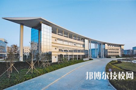 鄞州職業(yè)教育中心學(xué)校2020年報名條件、招生要求、招生對象