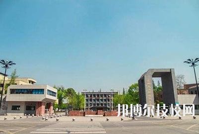 四川現(xiàn)代科技職業(yè)學校2020年報名條件、招生要求、招生對象