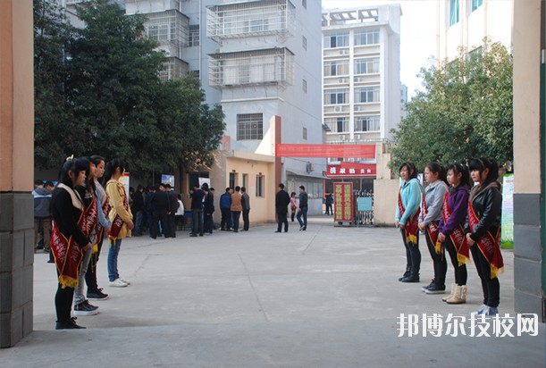 江西電子工業(yè)中等專業(yè)學(xué)校2020年報(bào)名條件、招生要求、招生對(duì)象